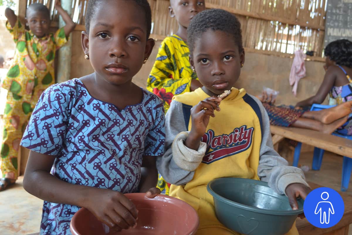 donner pour soutenir des enfants sans parrains