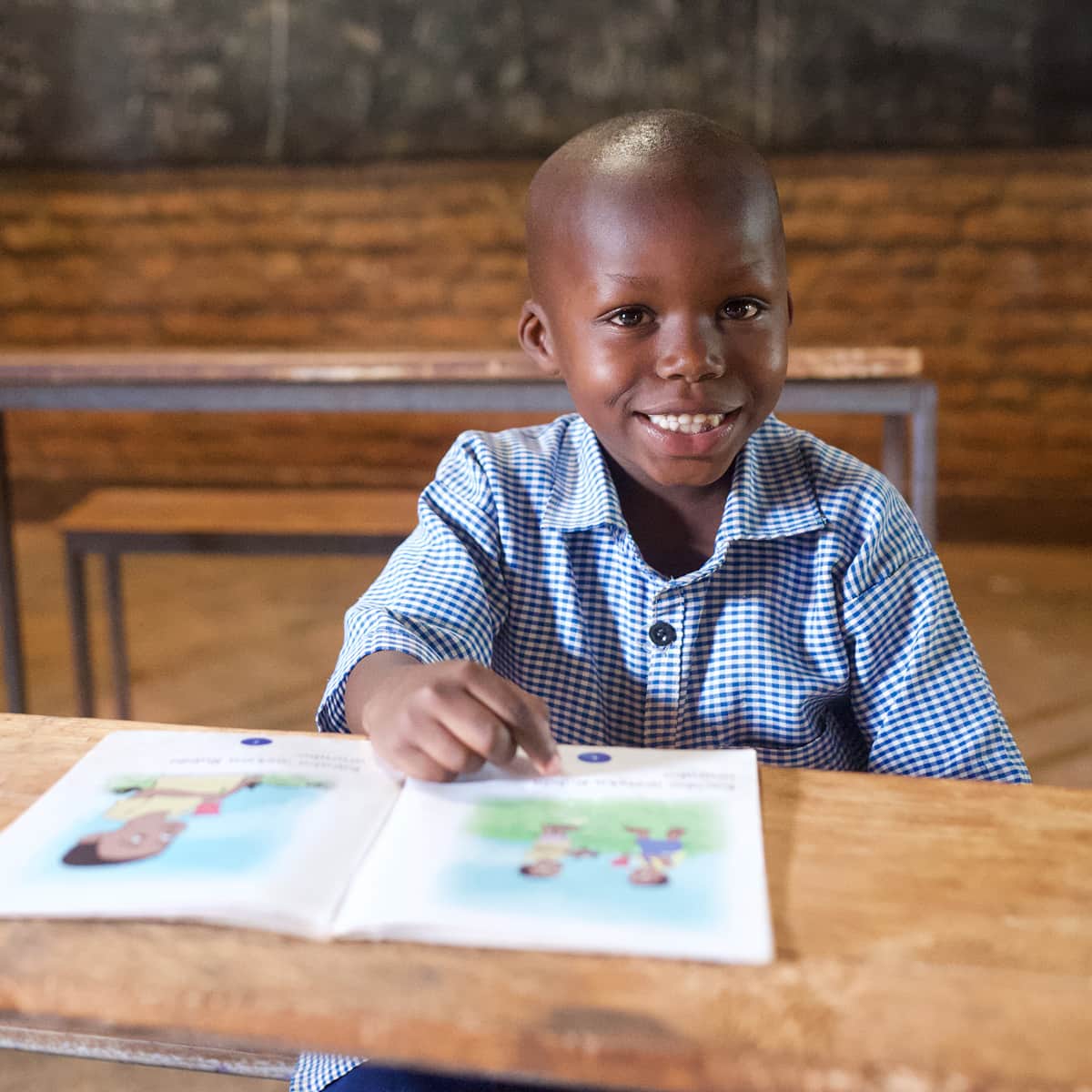 libérer un enfant de la pauvreté avec compassion